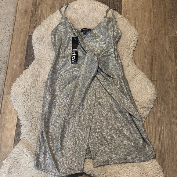 Trixxi Silver Mini Dress - Picture 1 of 3